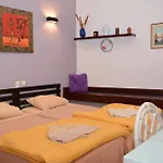 Enetiko Rooms