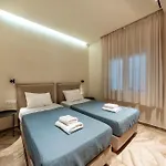 Kia\'S City Retreat