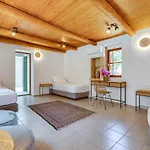 Armonia Retreat