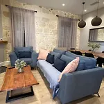 Amalthia Casa By 8Essentially