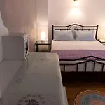 Anna\'S House