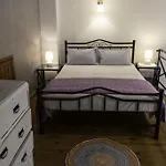 Anna\'S House