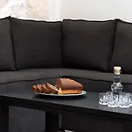 Elegant Apartment
