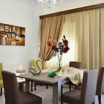 Aristea\'S Apartment