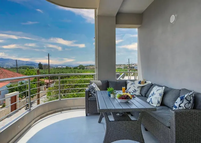 Fotini \'S Apartment Near The City Center.