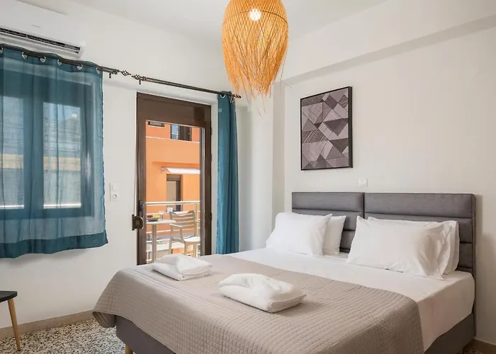 Crescendo City House
