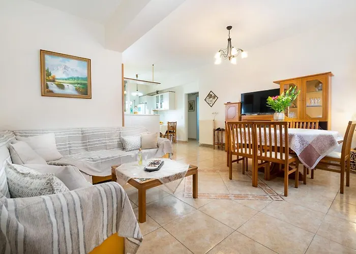 Port Apartment