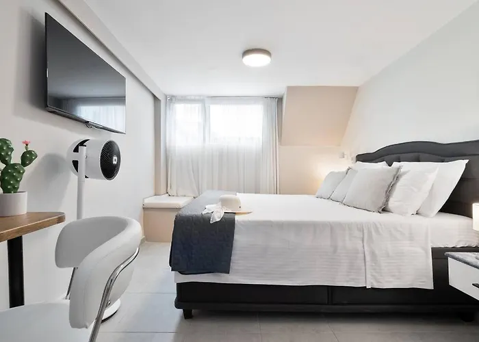 Nb Studio, Steps Away From The Beach And The City