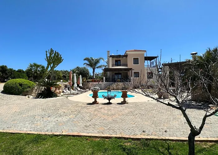 Yellow Octopus Villa