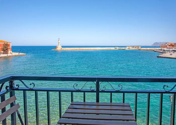 Lucia Hotel