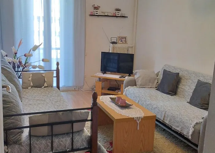 Beautiful 2-Bed Apartment In Chania 65 Sqm Space W