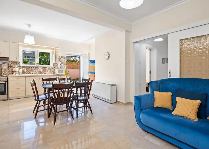 Dragonfly Apartment In Chania