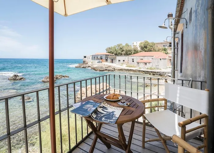 Kito- Transformed House On The Water\'S Edge