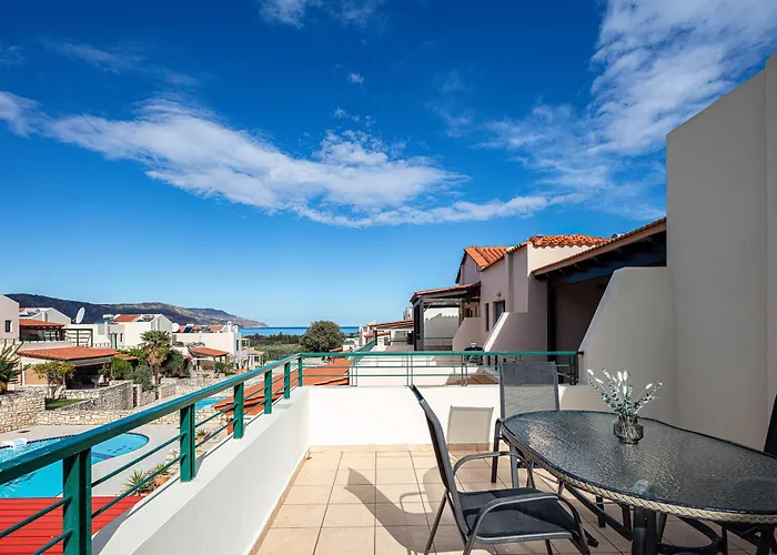 Villa Lea, Stylish, With Common Pool