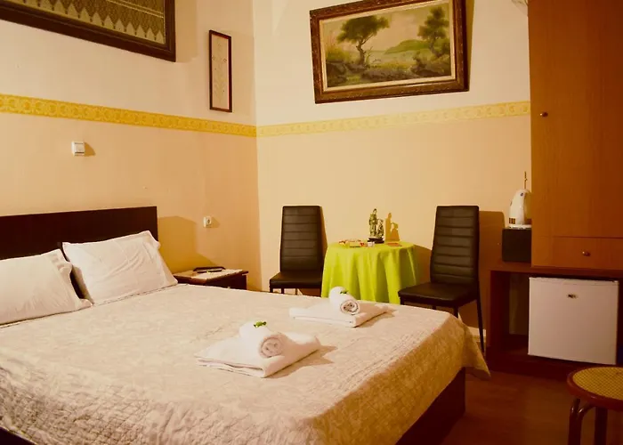 Stoa Rooms