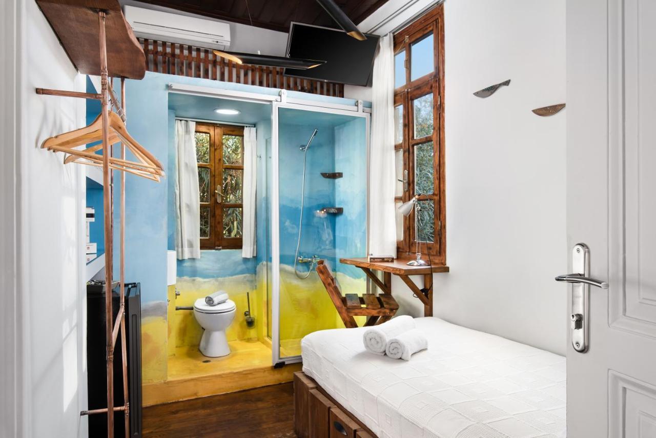 Favela Living Space Guest house
