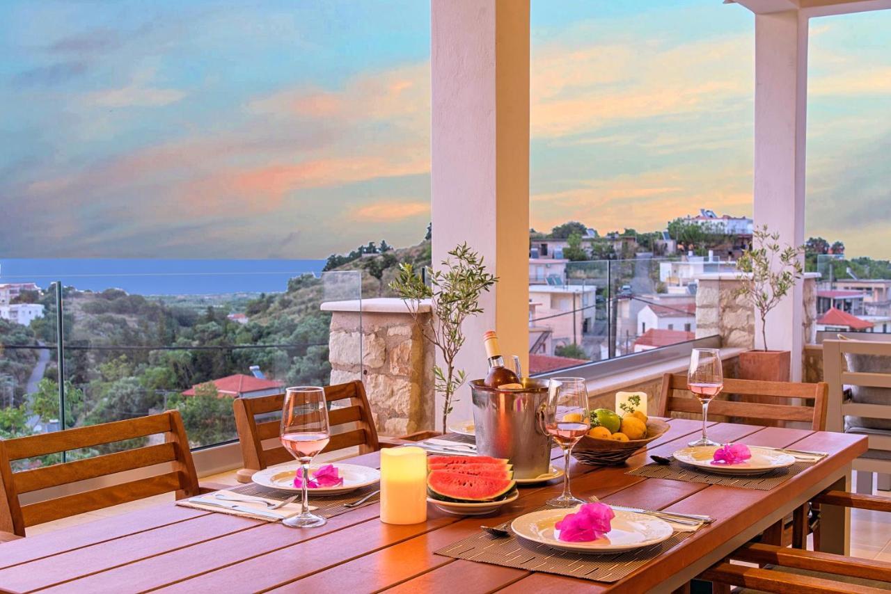 Acrothea Heated Pool Villa *