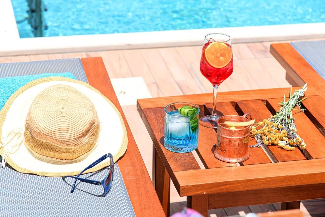 Villa Acrothea Heated Pool *