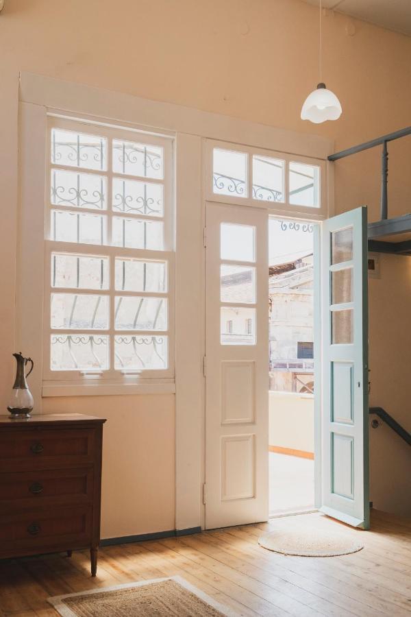 With Terrace In Heart Of Old Town Of Chania Appartement