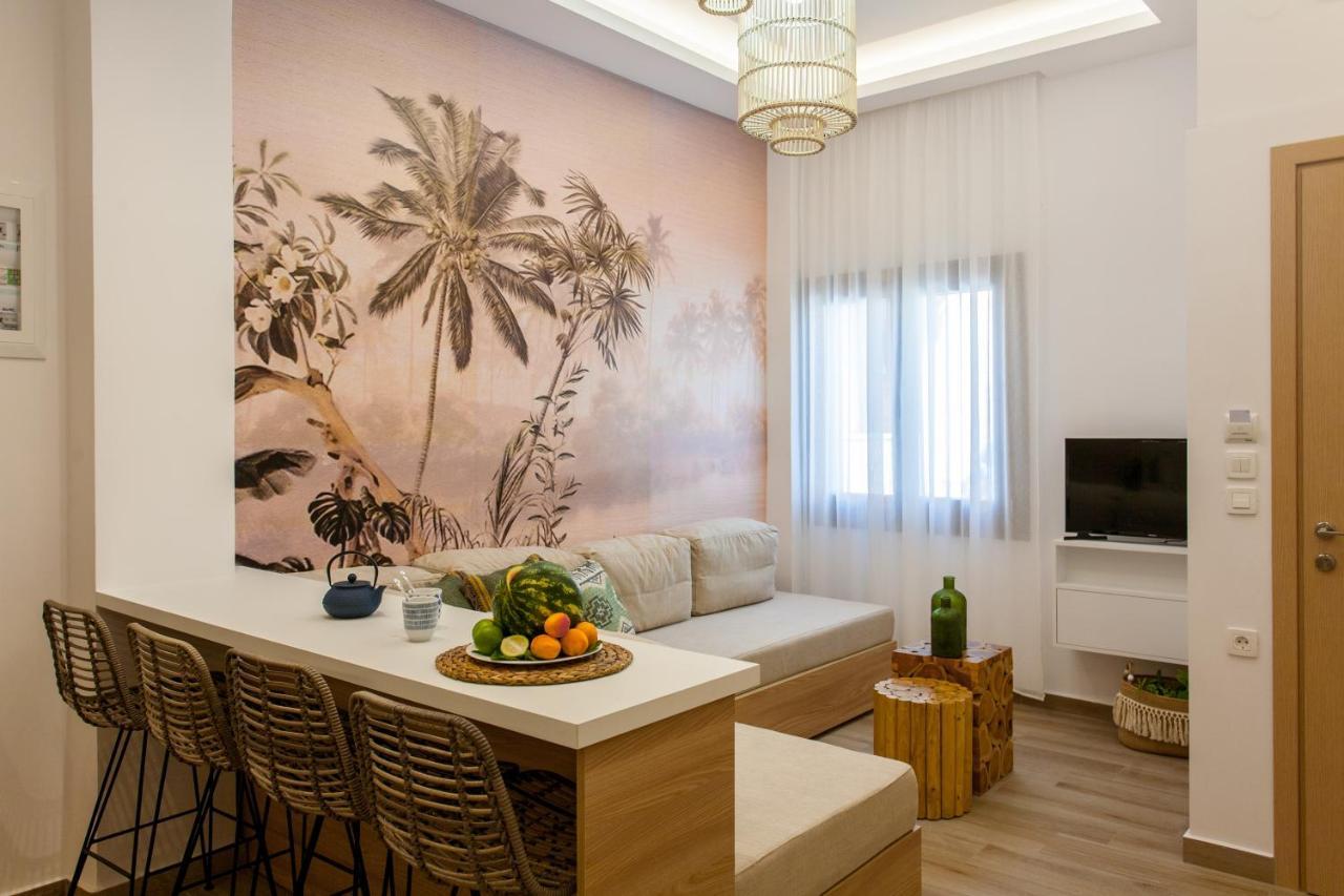 Blue Jasmine Apartment *
