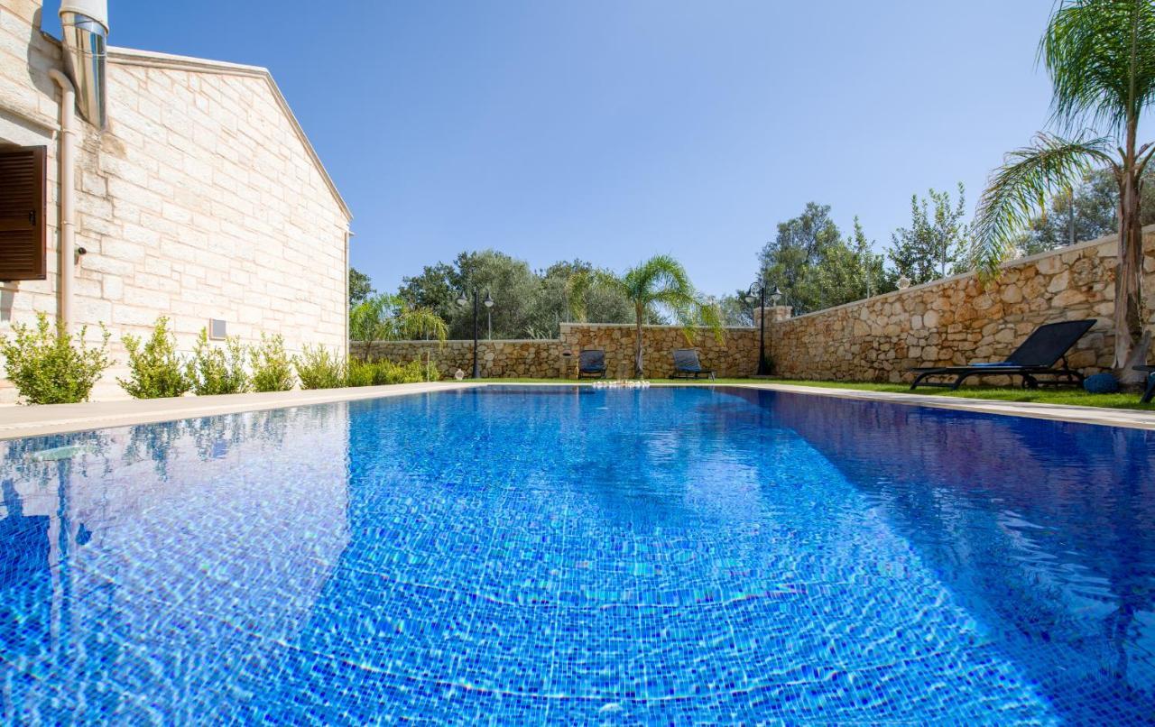 Aktis Luxury Villa *