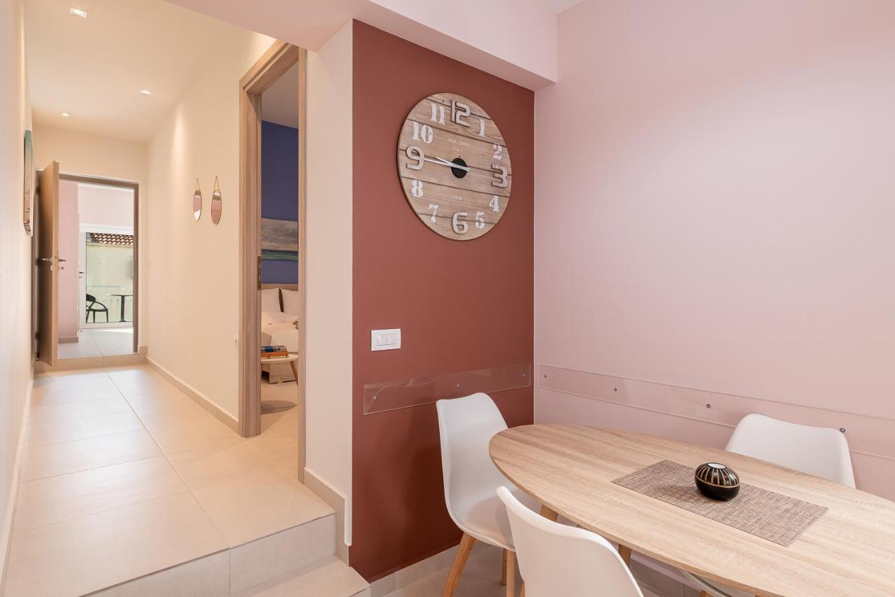 Appartement M 100m From The *