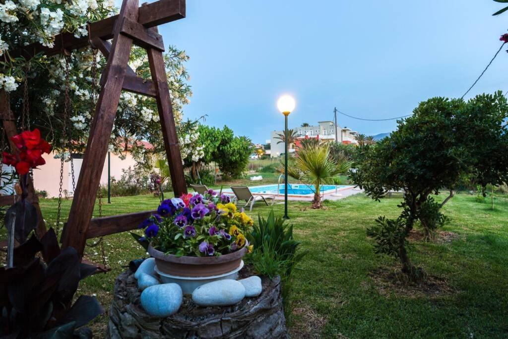 Effie Front With Pool Appartement Chania (Crete)