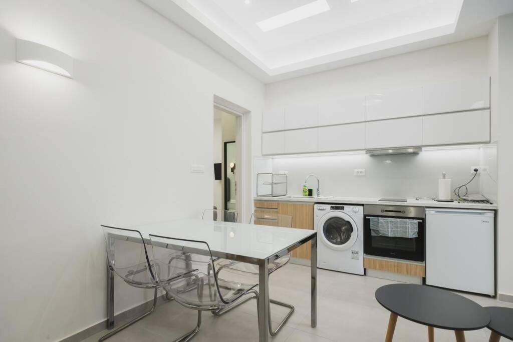 Peris 3 - Near Old Town - Ac, Wifi Apartment