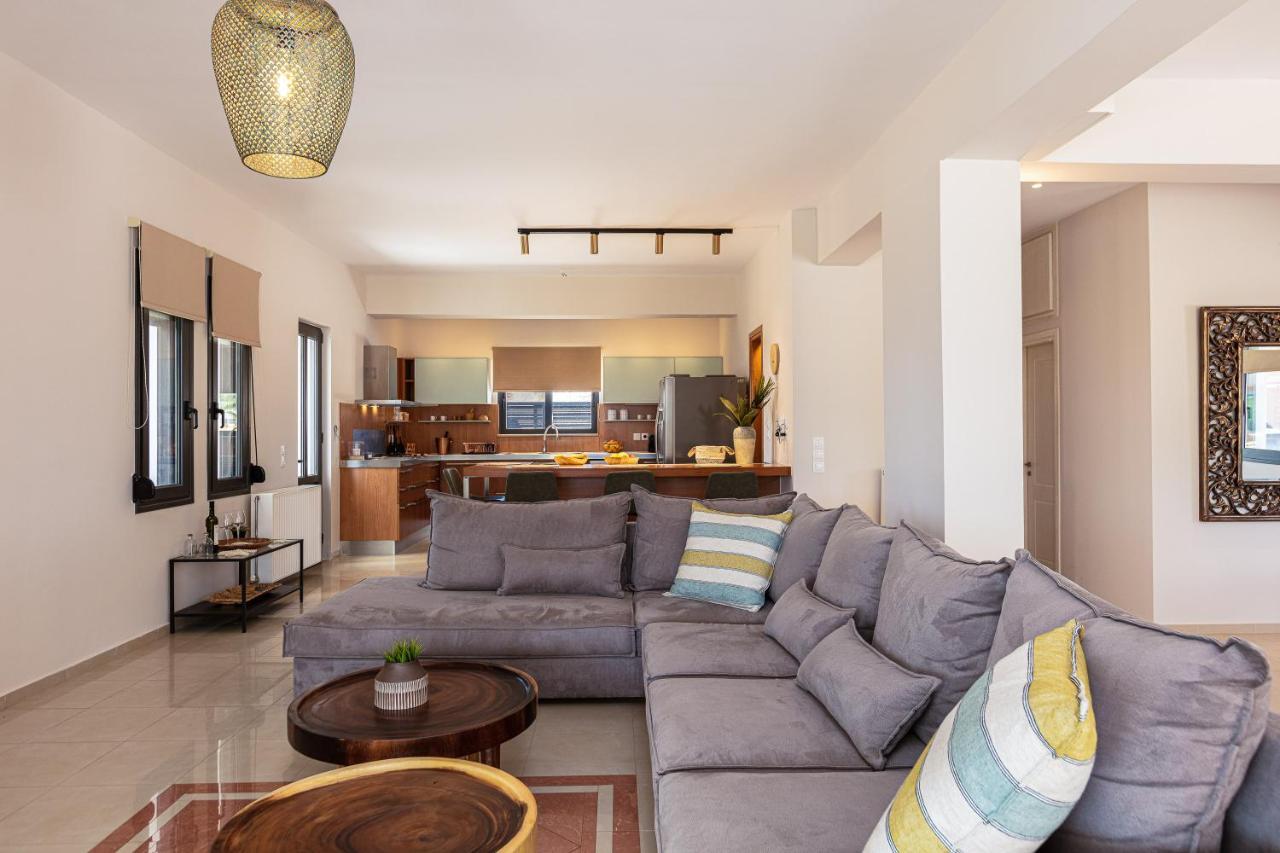 Artemisia Villa *