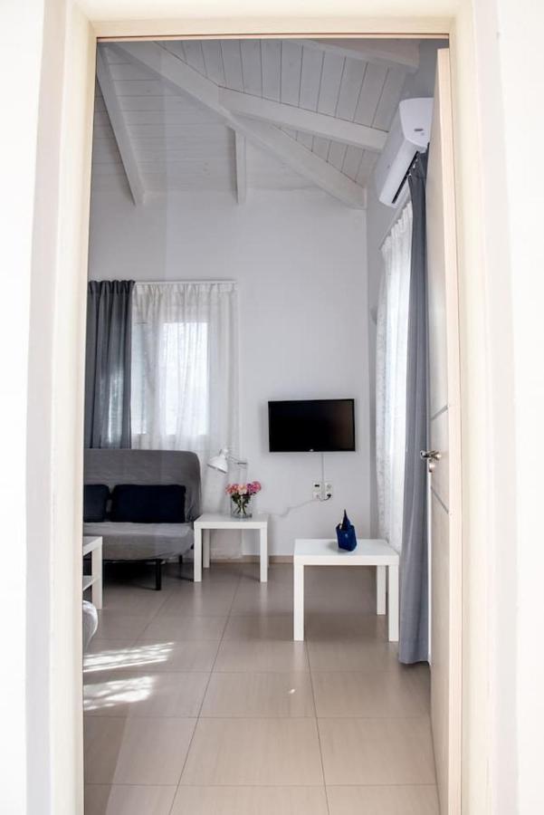 Nikis Apartment