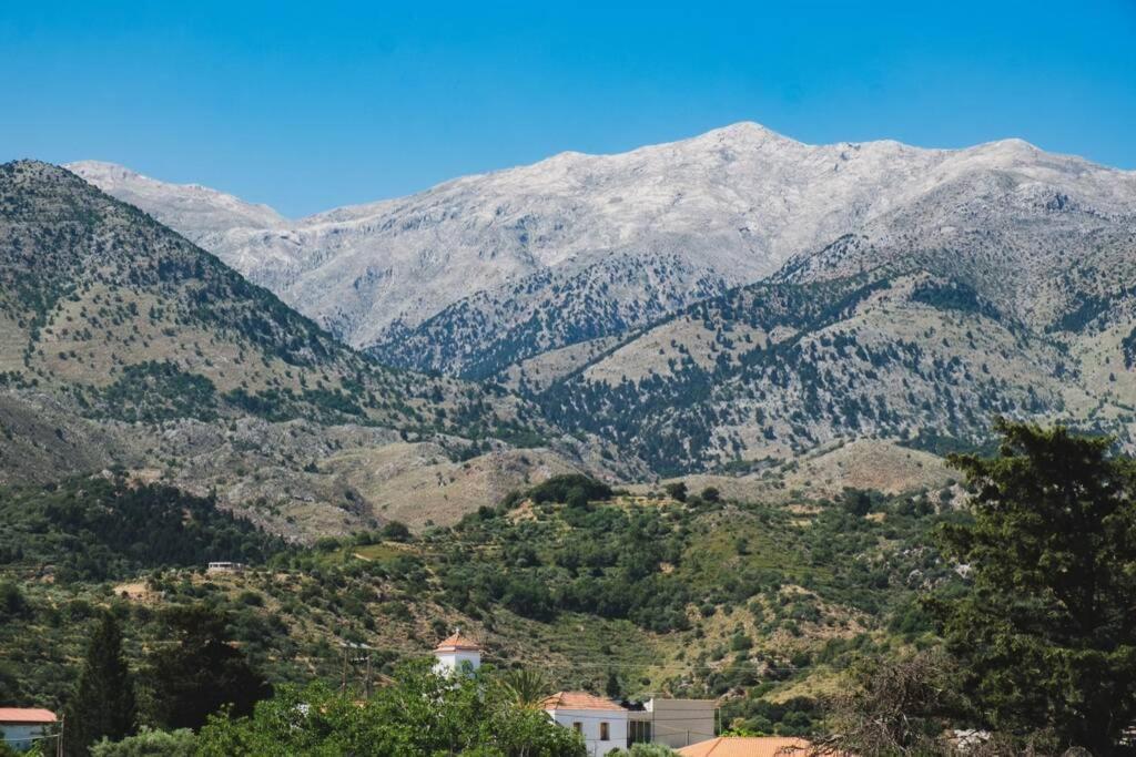 Kalogra - Architect With Breathtaking Views Villa *