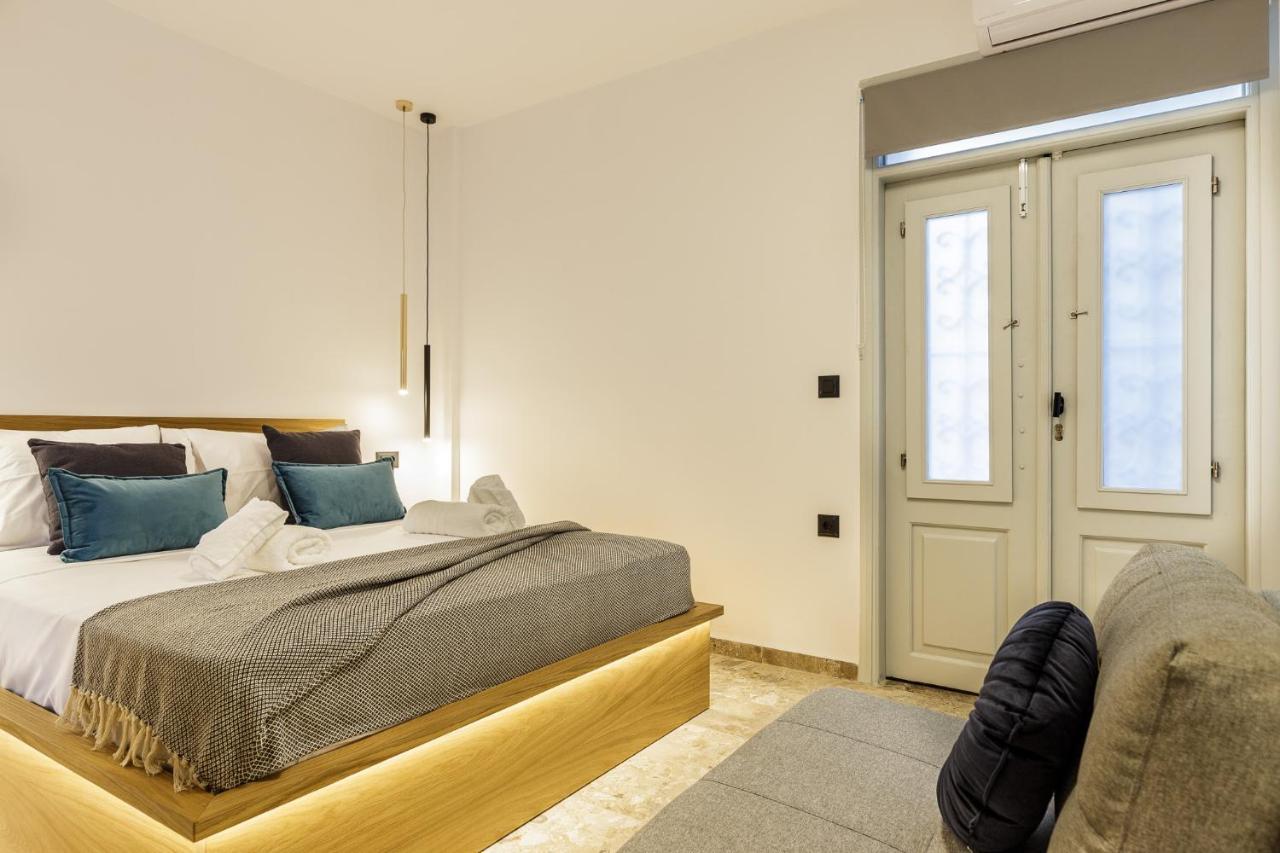 Arch 4 Luxury Living , Room I Apartment