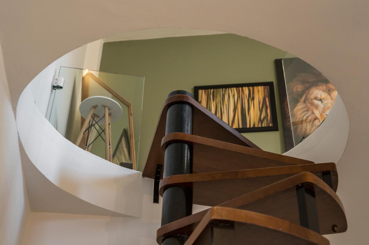 Ethyr Living Apartment
