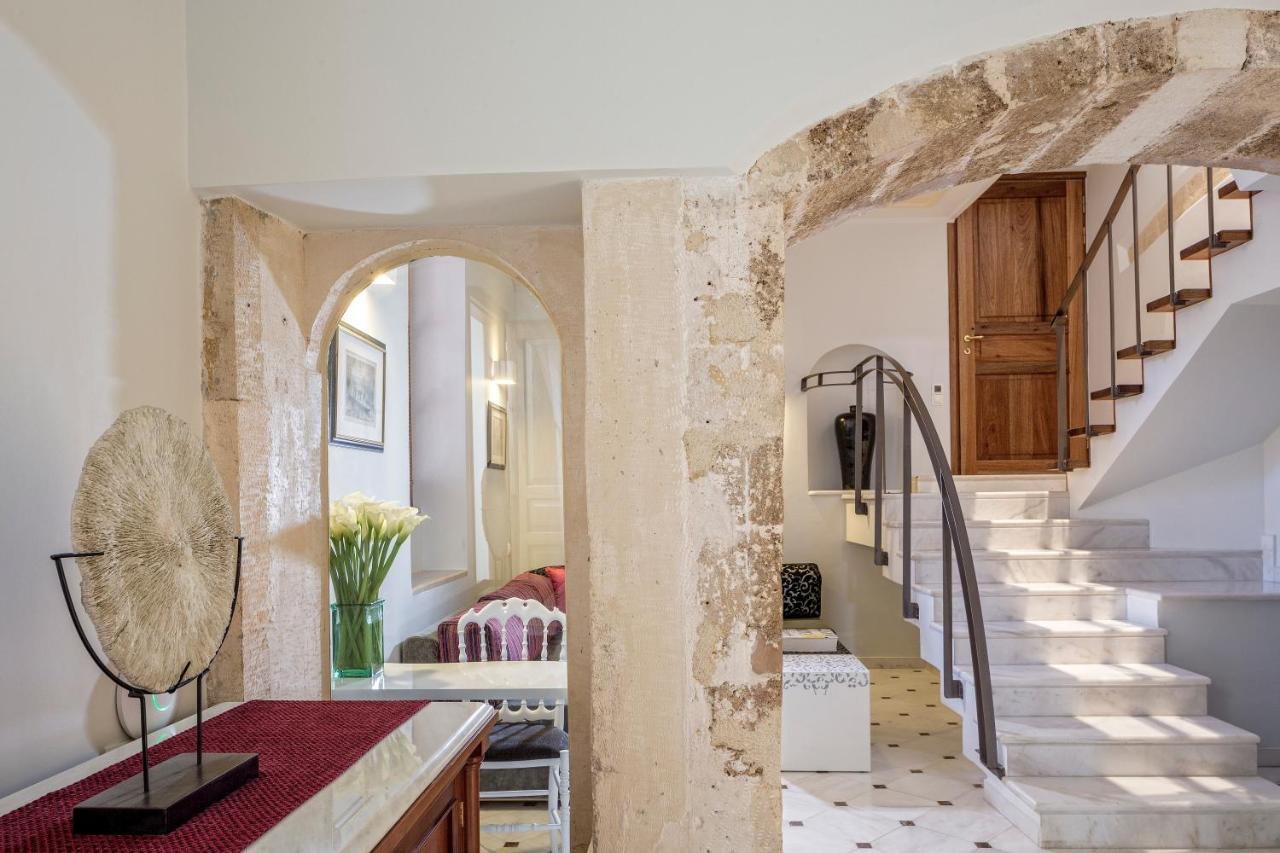 Casa Delfino & Hotel Chania (Crete)