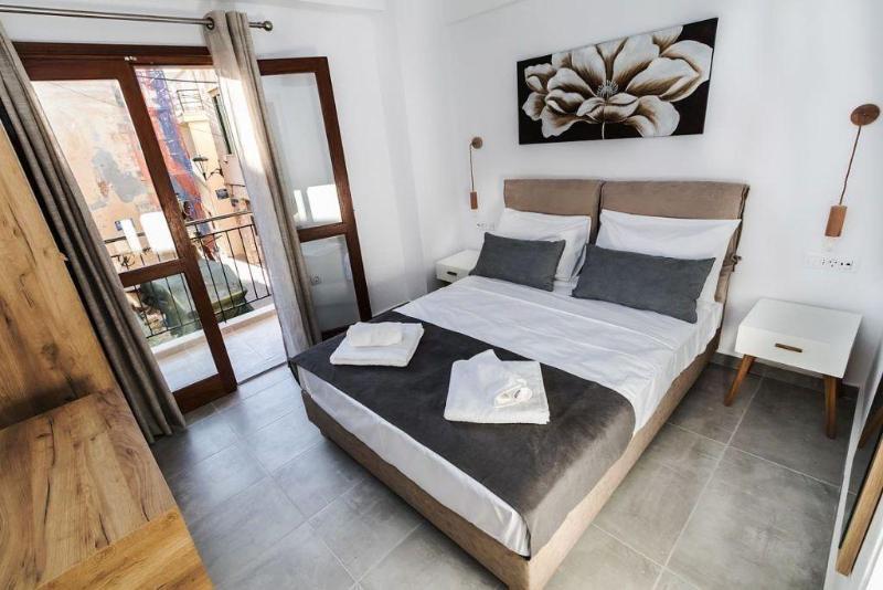Deluxe Chania (Crete)