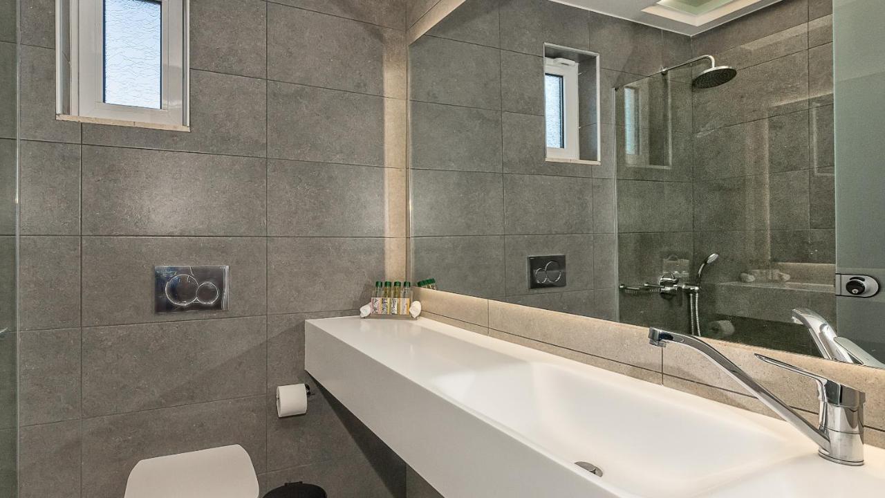 Hotel Monte Vardia 3*