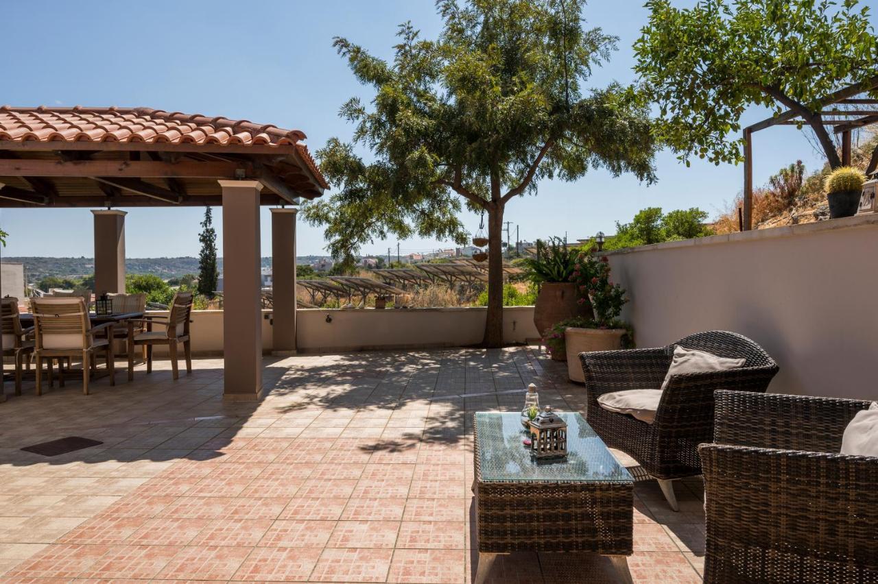 Tholos Apartment