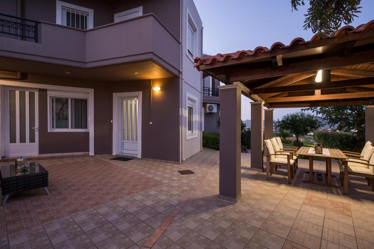 Tholos Apartment *