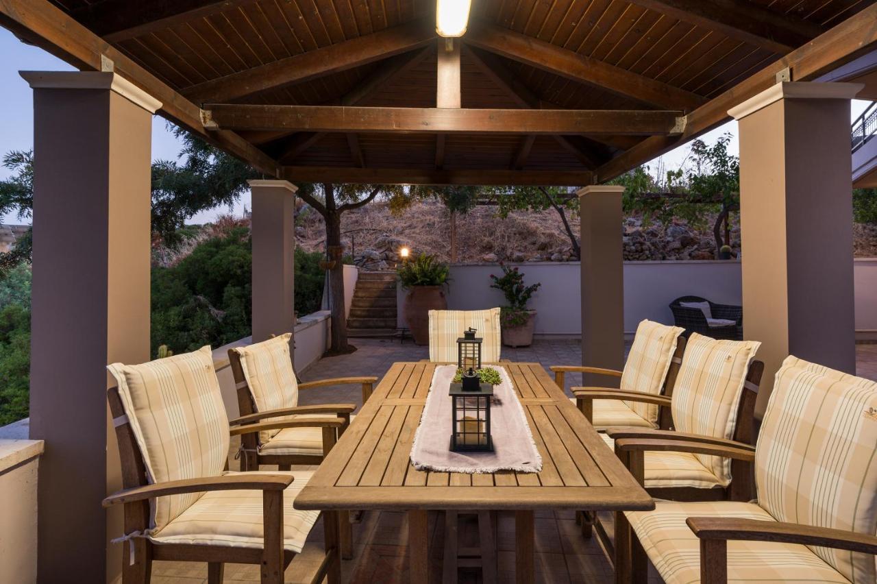 Apartment Tholos