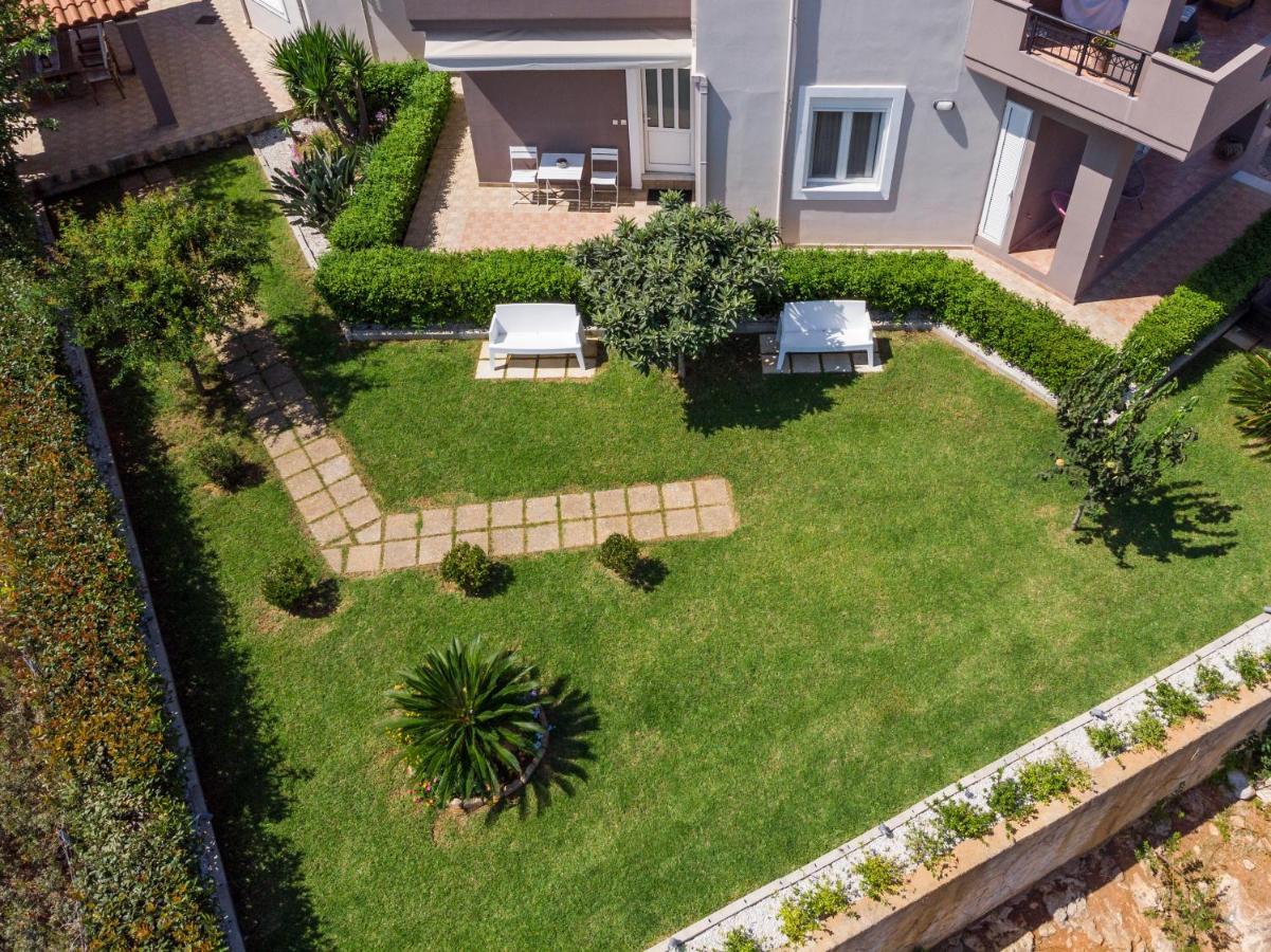 Apartment Tholos