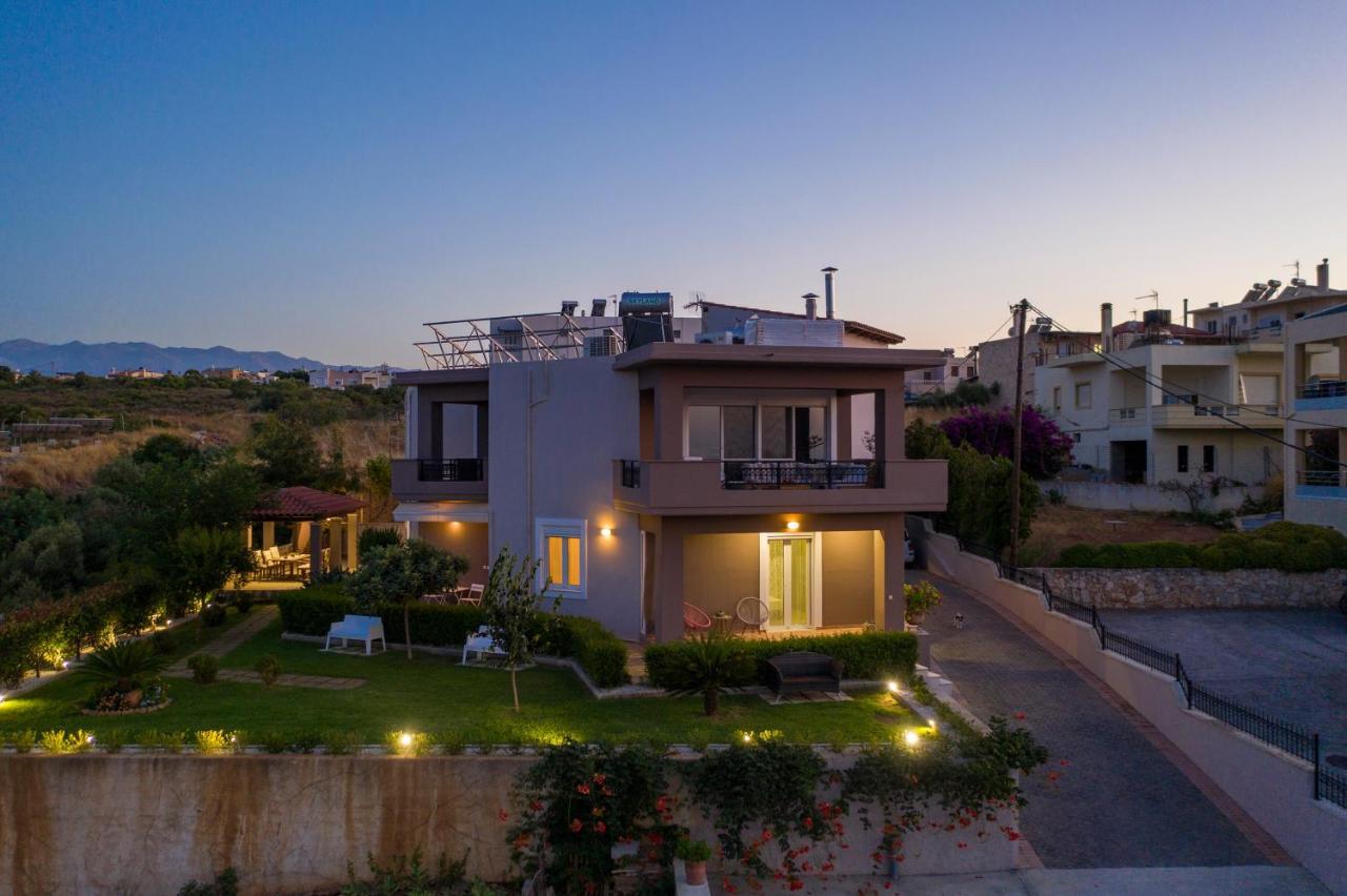 Tholos Apartment