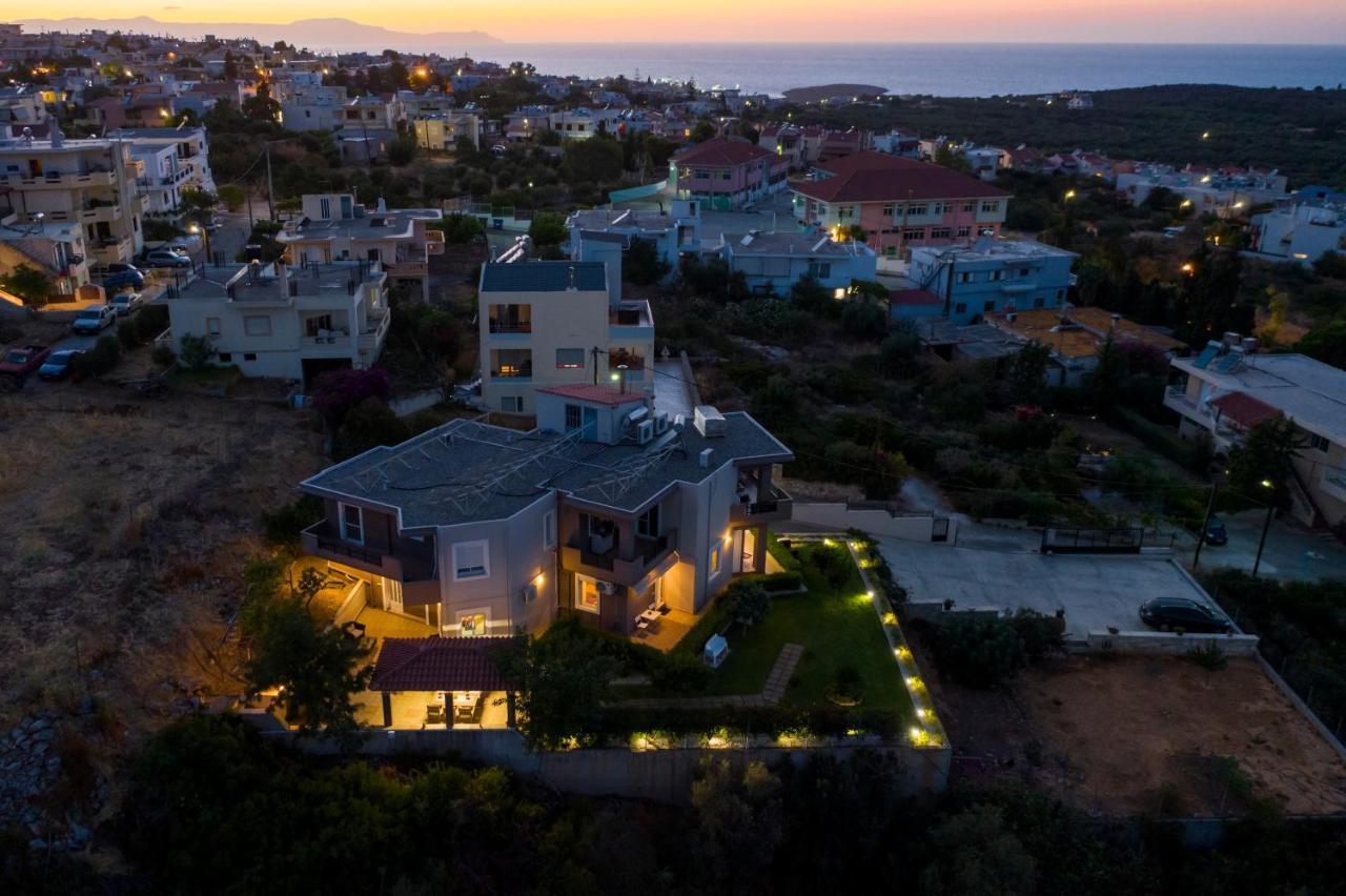 Tholos Apartment *