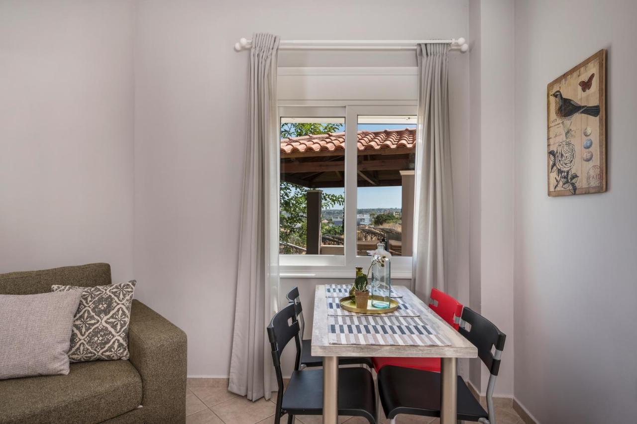 Tholos Apartment