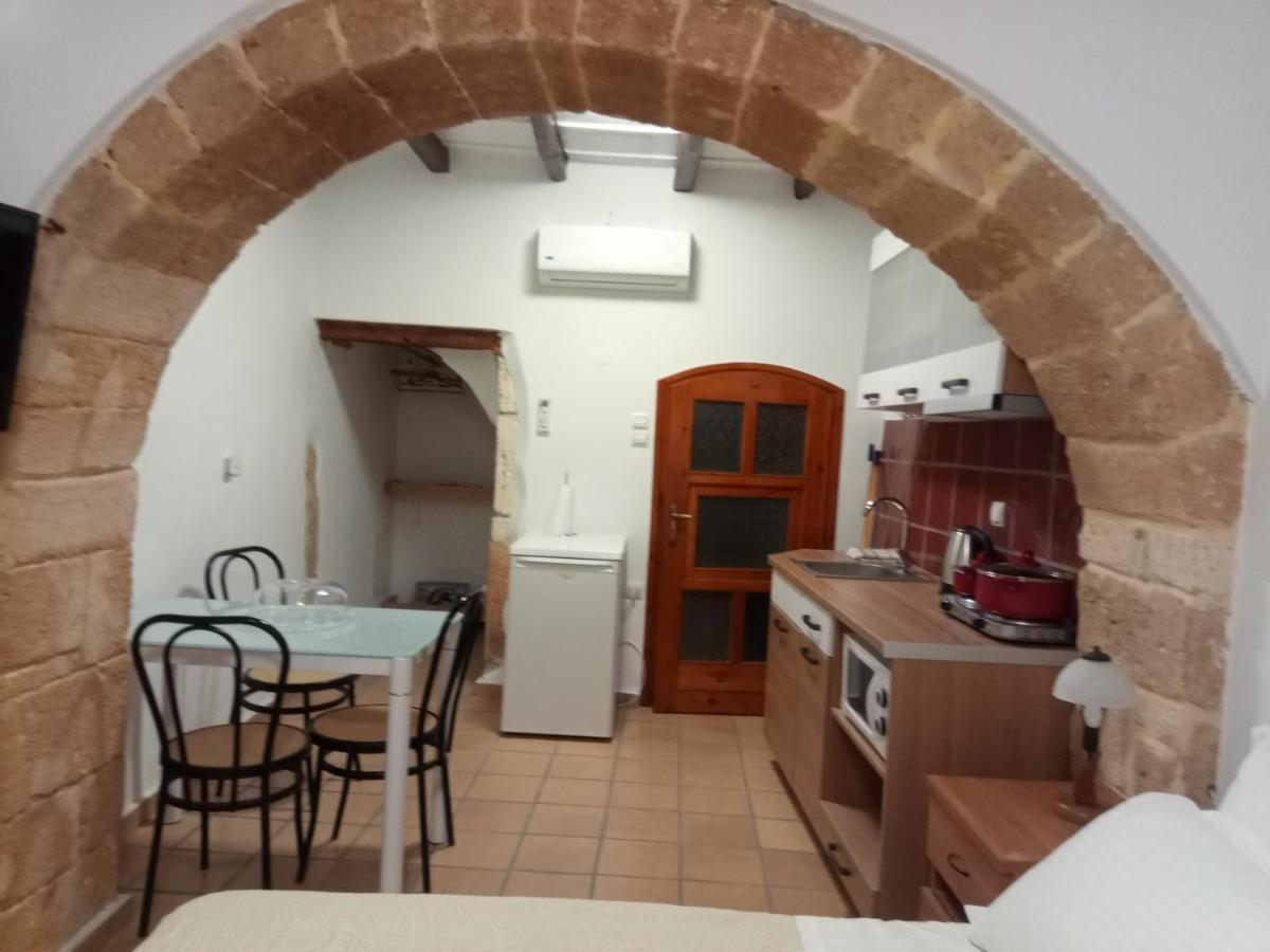 Anatolia Traditional Apartment *