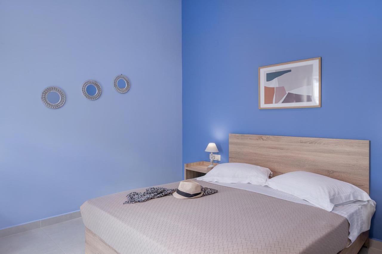 Appartement M 100m From The *