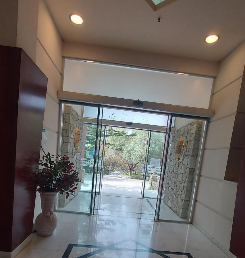Monte Vardia Hotel