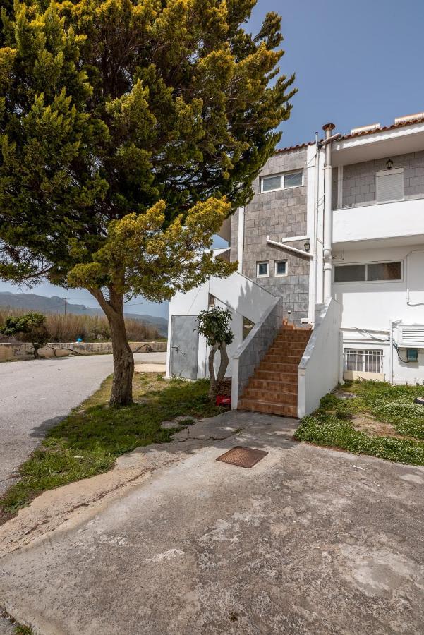 Appartement Agiazi Beachfront