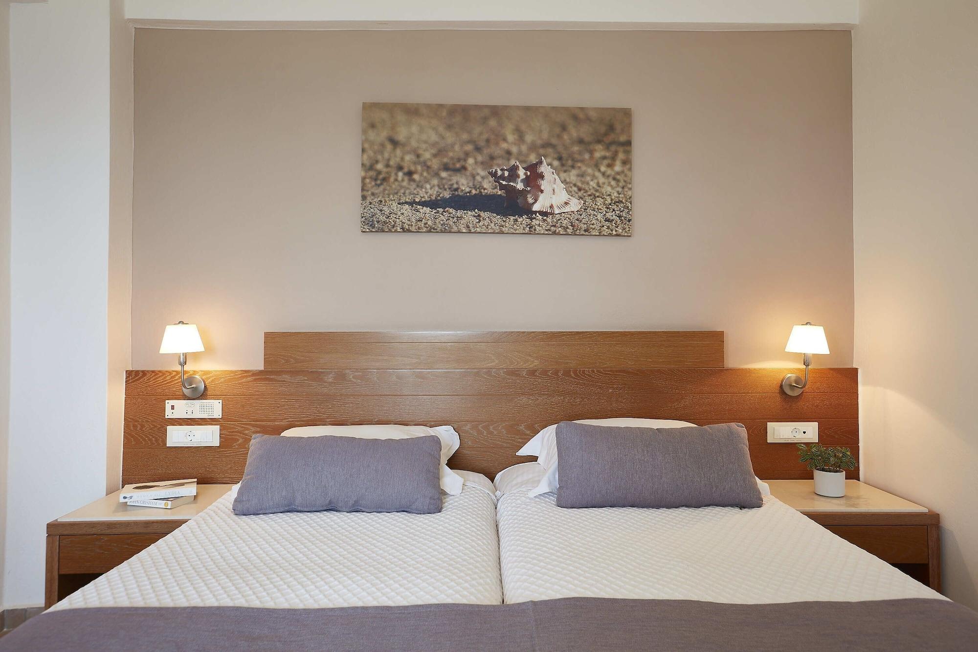 Blue Dome Aparthotel
