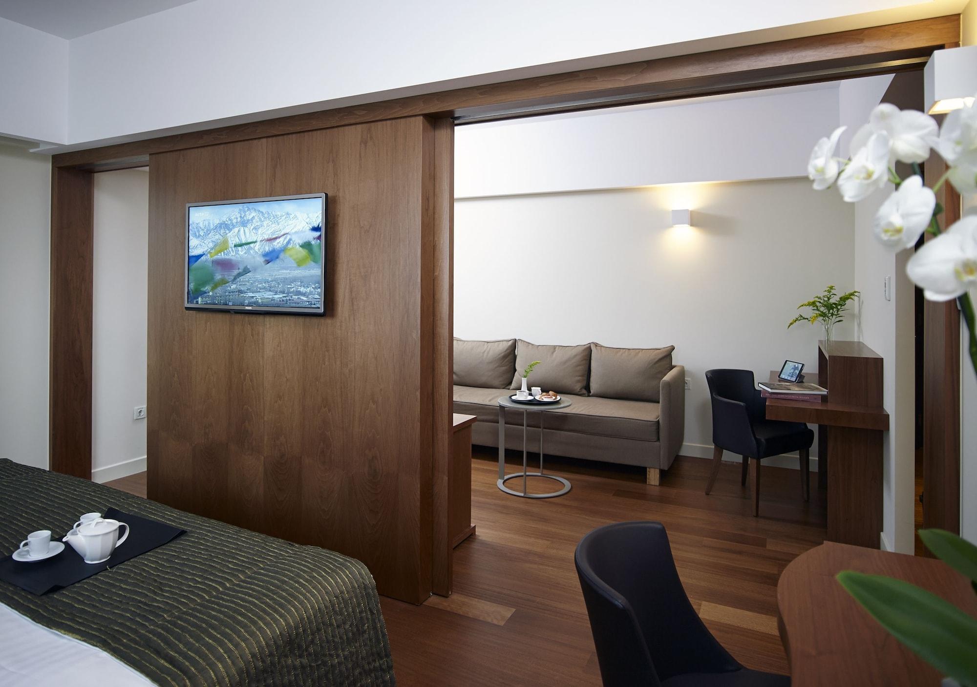 Samaria Hotel 4*