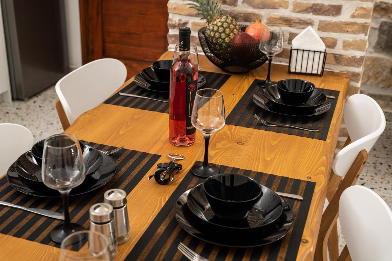 Michalis Nchouse 33 Ferienhaus